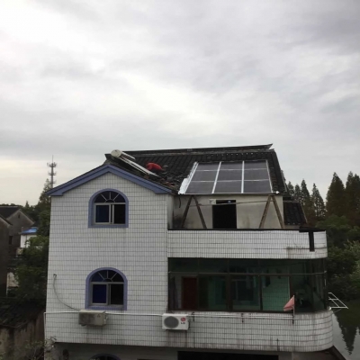 小瓦換新顏，光伏屋頂防水還產(chǎn)金錢